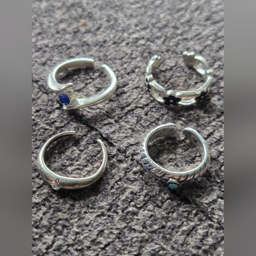 Toe Rings In Various Styles. - Picture 2 of 4